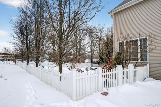 32 Woodstock Lane, Middletown, NY 10941