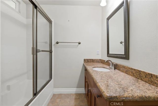 1101 East Avenue, Burbank, CA 91504