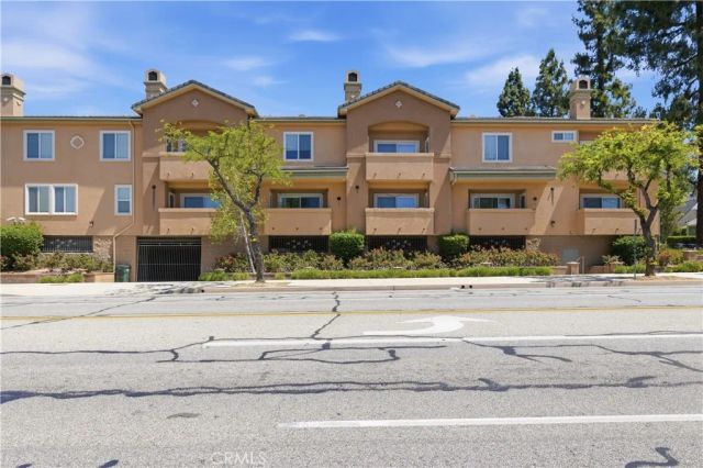 1101 East Avenue, Burbank, CA 91504