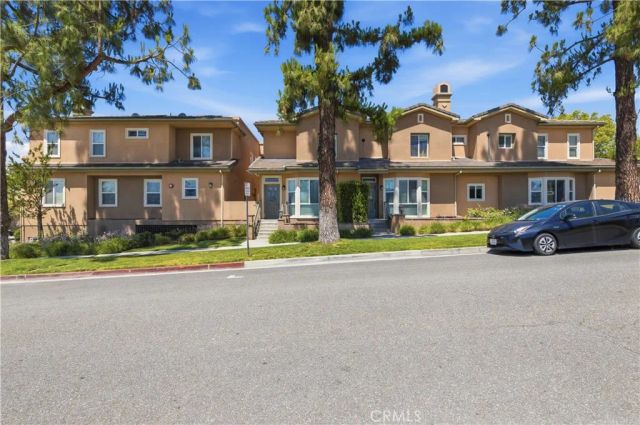 1101 East Avenue, Burbank, CA 91504
