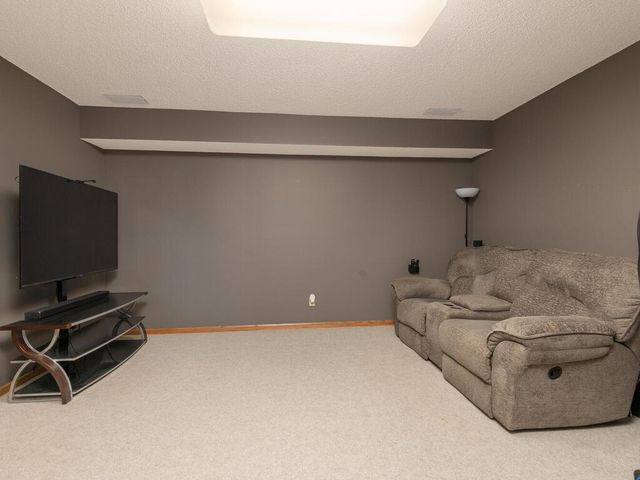 20315 Dunbar Avenue, Farmington, MN 55024