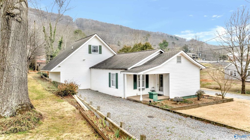 413 Lincoln Avenue SE, Fort Payne, AL 35967