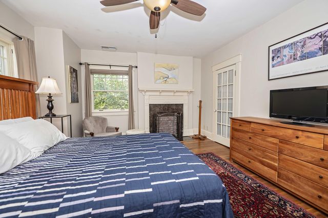 941 S Pickwick Avenue, Springfield, MO 65804