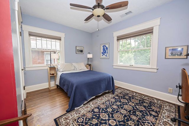 941 S Pickwick Avenue, Springfield, MO 65804