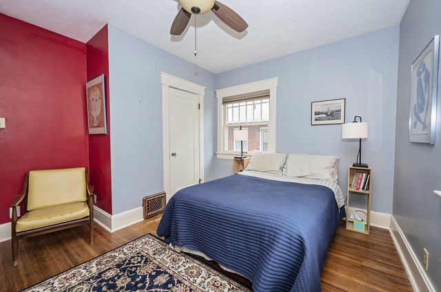 941 S Pickwick Avenue, Springfield, MO 65804