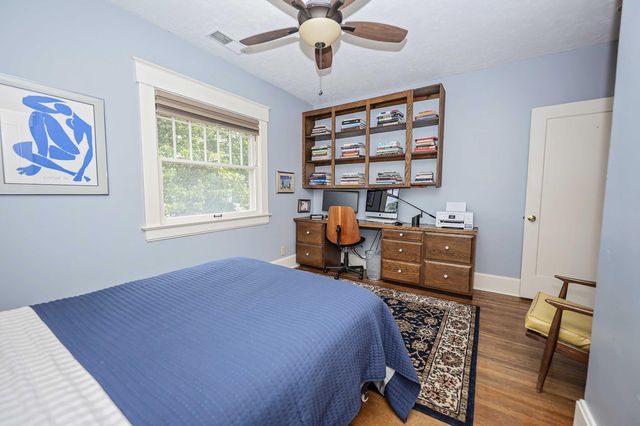 941 S Pickwick Avenue, Springfield, MO 65804