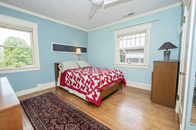 941 S Pickwick Avenue, Springfield, MO 65804