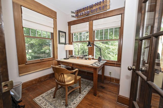 941 S Pickwick Avenue, Springfield, MO 65804