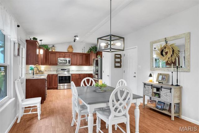 104 Cedar Crest Court, St Charles, MO 63304