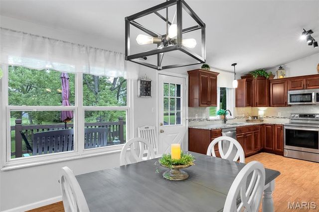 104 Cedar Crest Court, St Charles, MO 63304