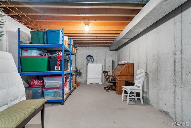 104 Cedar Crest Court, St Charles, MO 63304