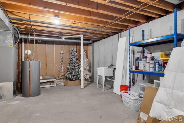 104 Cedar Crest Court, St Charles, MO 63304