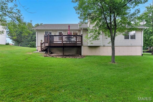 104 Cedar Crest Court, St Charles, MO 63304