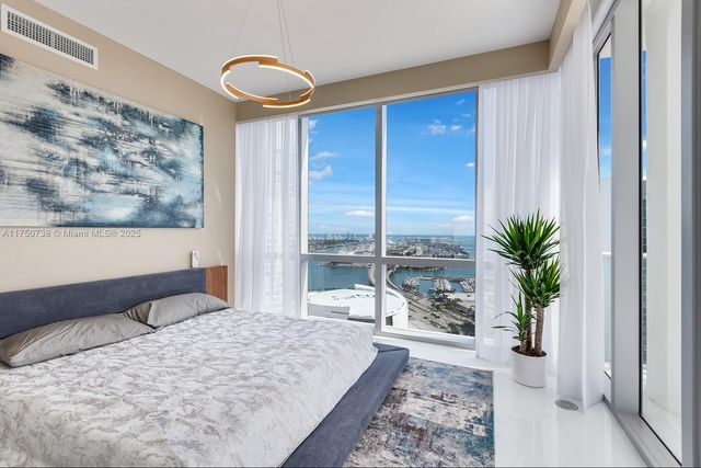 851 NE 1st Ave 3611, Miami, FL 33132