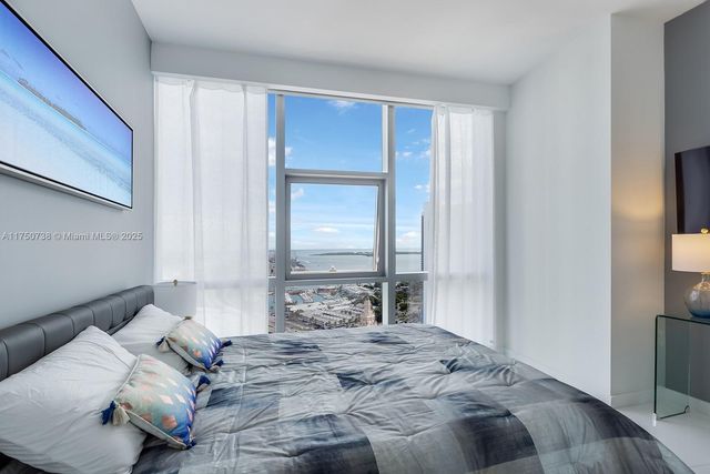 851 NE 1st Ave 3611, Miami, FL 33132