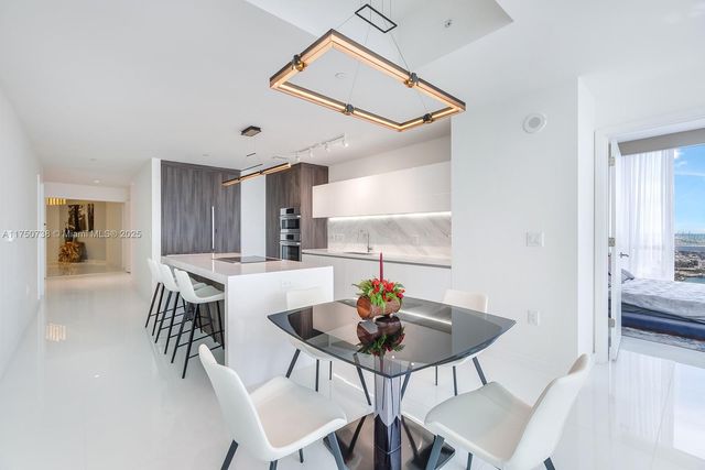 851 NE 1st Ave 3611, Miami, FL 33132