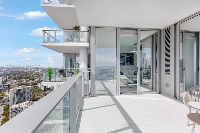 851 NE 1st Ave 3611, Miami, FL 33132