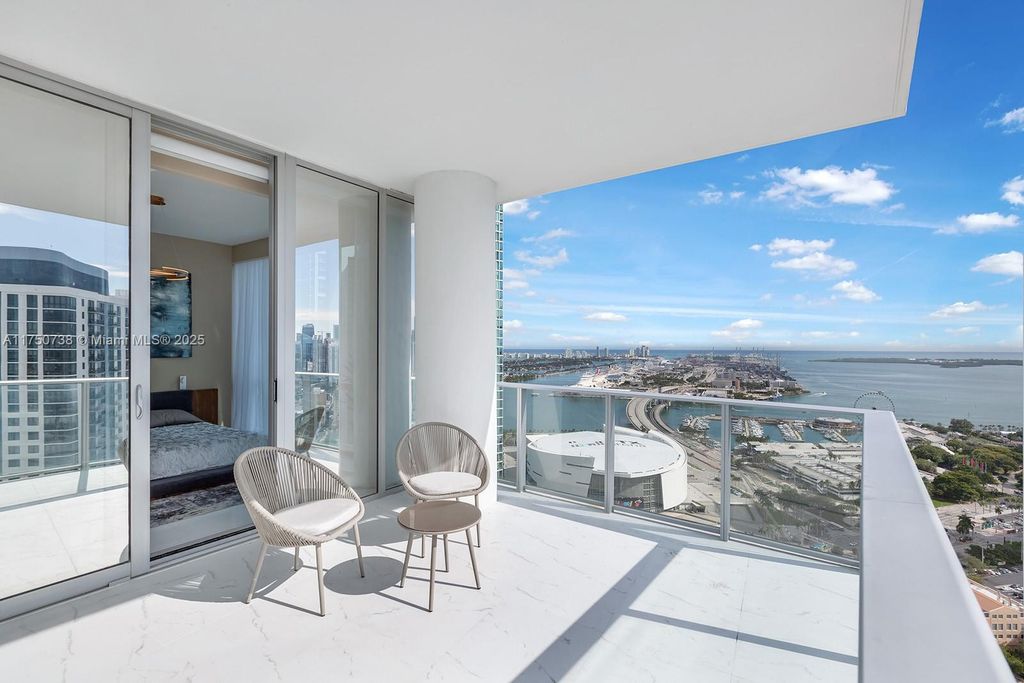 851 NE 1st Ave 3611, Miami, FL 33132