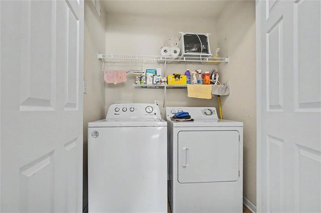 2004 E 24th Terrace, Lawrence, KS 66046