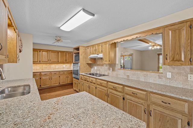 1502 Hawkwood Road, Sherwood, AR 72120