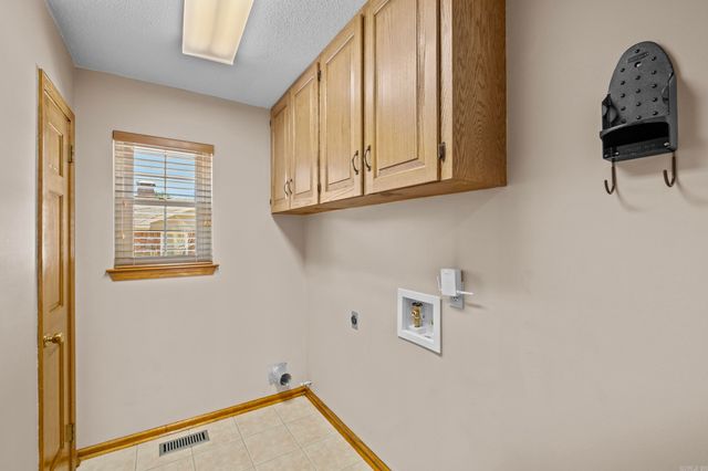 1502 Hawkwood Road, Sherwood, AR 72120