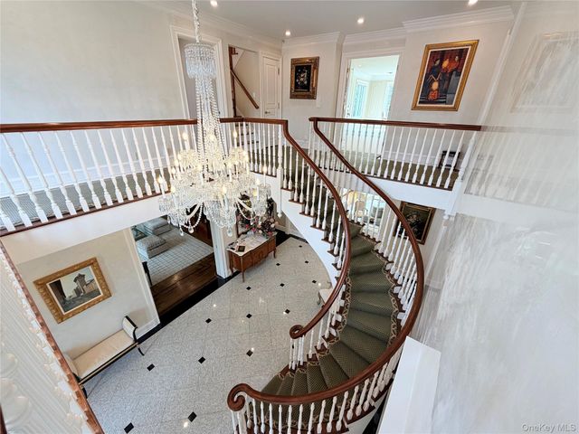 10 Colonial Drive, Upper Brookville, NY 11545