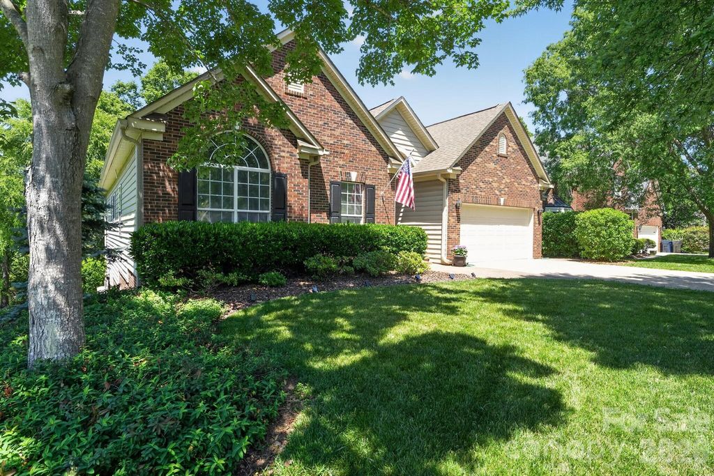 12601 Kane Alexander Drive, Huntersville, NC 28078