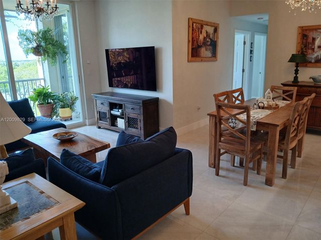 9805 NW 52nd St 509, Doral, FL 33178