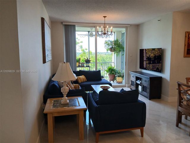 9805 NW 52nd St 509, Doral, FL 33178