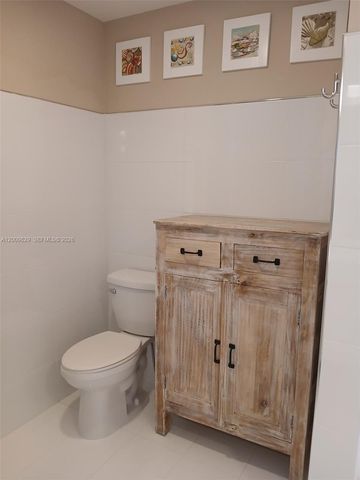 9805 NW 52nd St 509, Doral, FL 33178