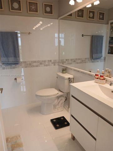 9805 NW 52nd St 509, Doral, FL 33178