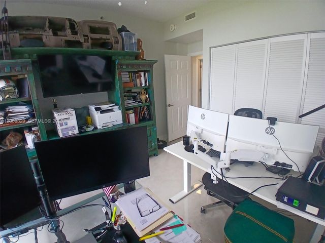 9805 NW 52nd St 509, Doral, FL 33178