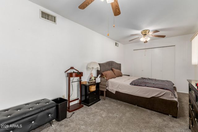 9634 W IRONWOOD Drive B, Peoria, AZ 85345