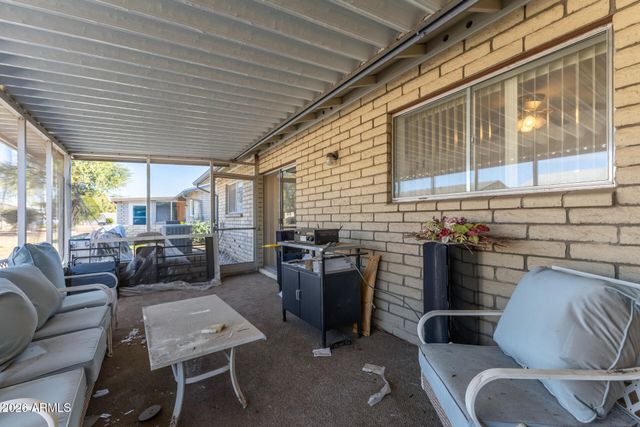 9634 W IRONWOOD Drive B, Peoria, AZ 85345