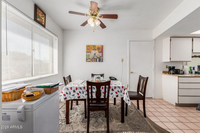 9634 W IRONWOOD Drive B, Peoria, AZ 85345