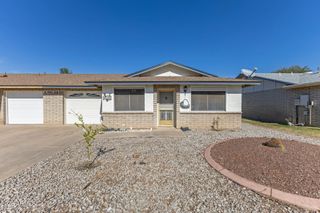 9634 W IRONWOOD Drive B, Peoria, AZ 85345