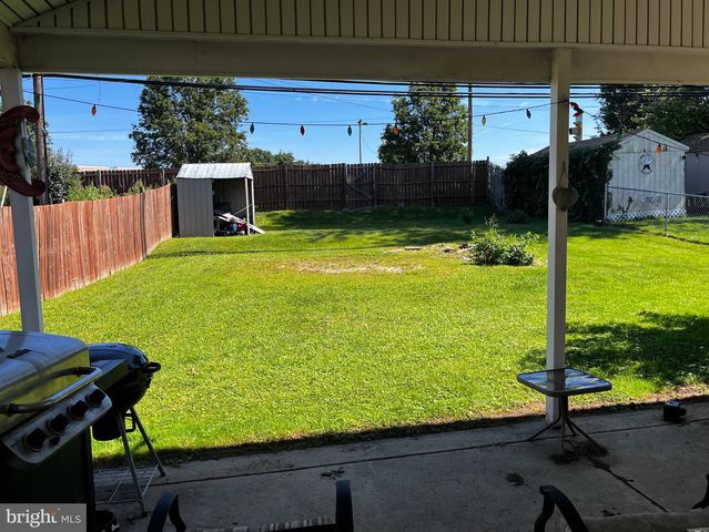 50 MARGIN RD, Levittown, PA 19056