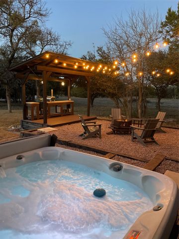 150 County Road 220, Florence, TX 76527