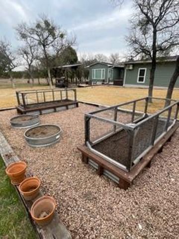 150 County Road 220, Florence, TX 76527