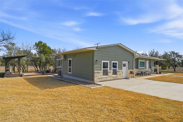 150 County Road 220, Florence, TX 76527