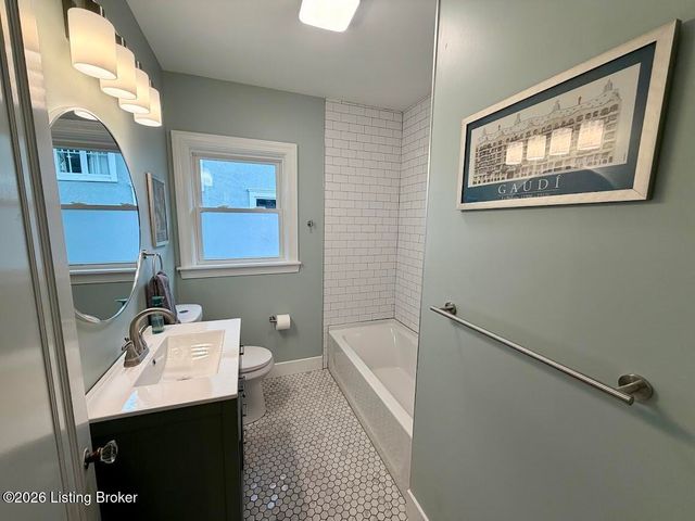 116 Claremont Ave, Louisville, KY 40206