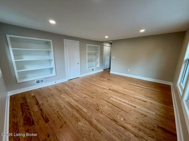 116 Claremont Ave, Louisville, KY 40206