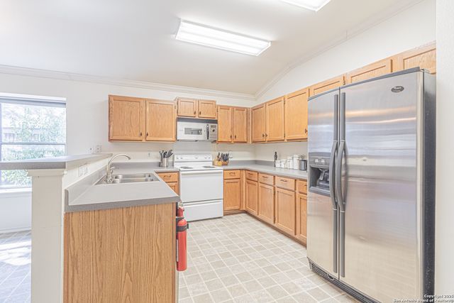 1140 Lion Way, San Antonio, TX 78251