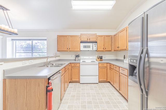 1140 Lion Way, San Antonio, TX 78251