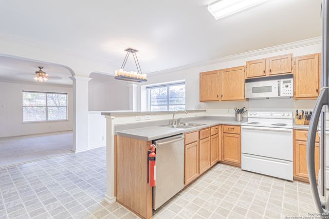 1140 Lion Way, San Antonio, TX 78251