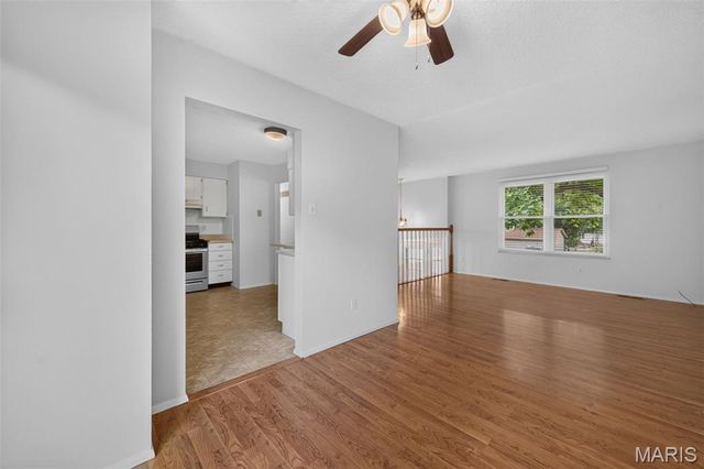 1129 Yorktown Drive, St Charles, MO 63303