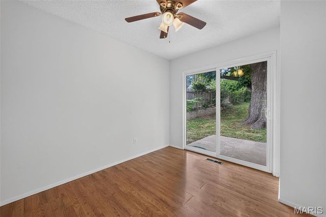 1129 Yorktown Drive, St Charles, MO 63303