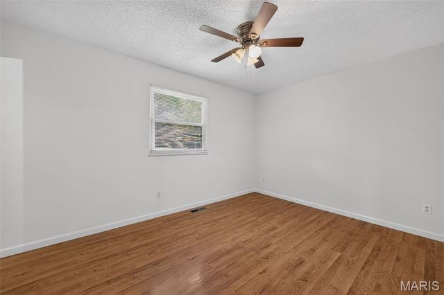 1129 Yorktown Drive, St Charles, MO 63303