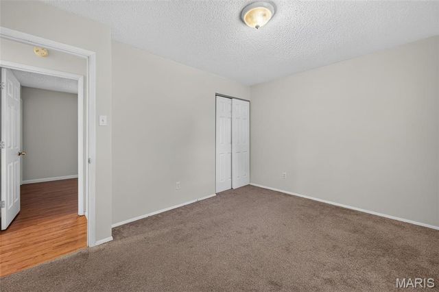 1129 Yorktown Drive, St Charles, MO 63303