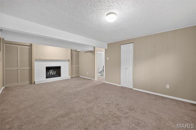 1129 Yorktown Drive, St Charles, MO 63303